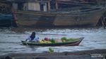 Pagi yang Damai di Tepi Sungai Barito