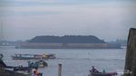 Pagi yang Damai di Tepi Sungai Barito