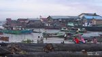 Pagi yang Damai di Tepi Sungai Barito
