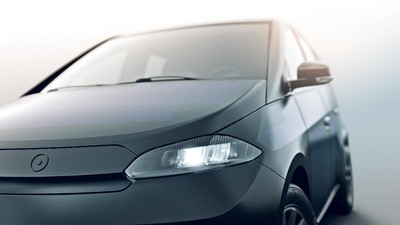 Ini Sion, Mobil Listrik dengan Panel Matahari, Isi Daya Tinggal Dijemur