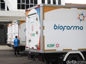 Kisah Sopir Pengantar Vaksin COVID-19 di Bandung