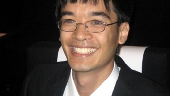 Terence Tao - IW 220-230. Di usia muda 9 tahun, dia sudah mengikuti kursus matematika tingkat universitas. Dia sekarang mengajar matematika di UCLA setelah mendapatkan gelar Ph.D. dari Princeton pada usia 21 dan menjadi profesor tetap pada usia 24 tahun. Foto: Brightside