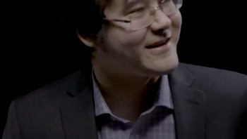 Christopher Hirata - IQ 225. Saat berusia 13 tahun, ia telah menjadi pemenang termuda Olimpiade Fisika Internasional tahun 1996. Pada usia 16 tahun, ia sudah bekerja dengan NASA dan menerima gelar Ph.D. dari Princeton pada usia 22 tahun. Dia sekarang menjadi Astrofisikawan dan Kosmolog di Pusat Kosmologi dan Fisika Astropartikel Universitas Negeri Ohio. Foto: Brightside
