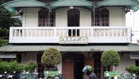 Aziz mengaku pihaknya tidak merasa terganggu oleh keberadaan plang tersebut. Dia menyebut sekali lagi ikut bahagia terkait pemasangan plang bertulisan Nahdhatul Ulama itu. Aziz mengaku tidak mengetahui terkait kondisi masyarakat sekitar terkait pemasangan plang tersebut. Namun dia berharap tidak terjadi apa-apa.