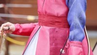 Karirnya makin cemerlang setelah berperan dalam drama School 2017. Kini ia didapuk sebagai peran utama kedua di drama berjudul Mr. Queen. Foto: Instagram @_seorina