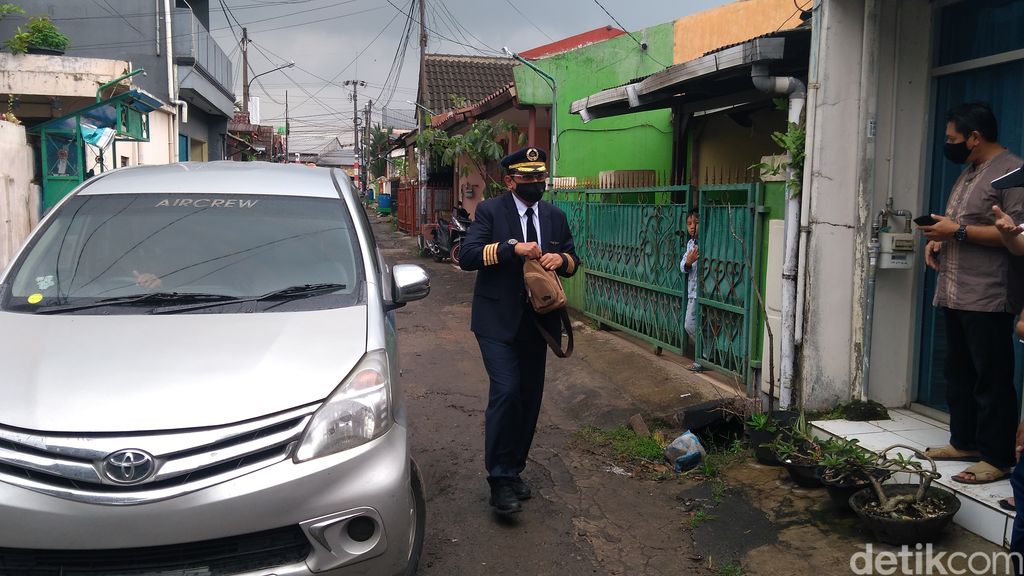 Suasana rumah duka Kapten Afwan, di Kabupaten Bogor. (Adhyasta Dirgantara/detikcom)