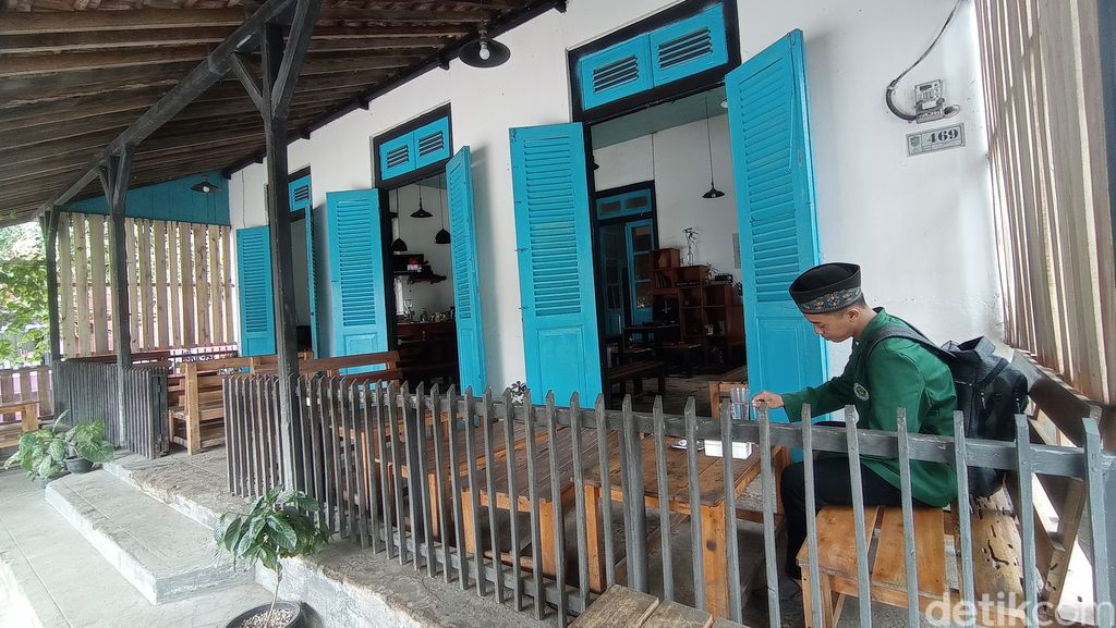 Toko Dudu di Pangandaran