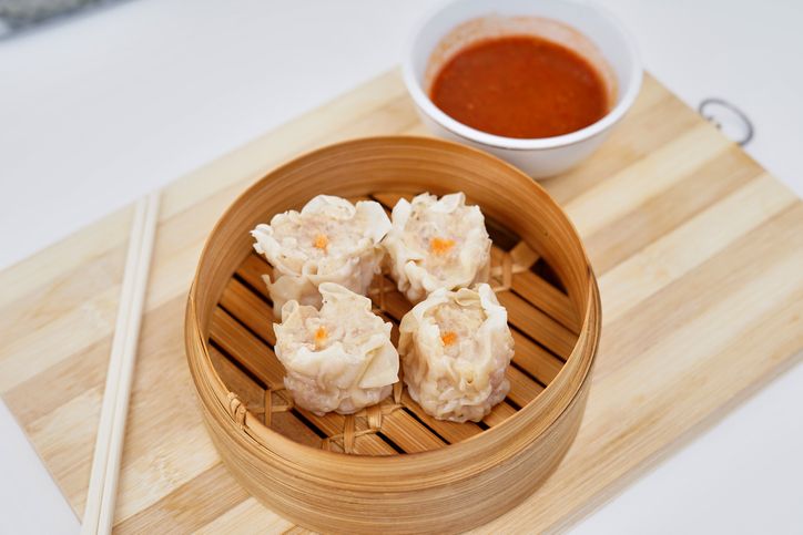 5 Tempat Makan Dimsum Enak di Bekasi, Cobain Yuk!
