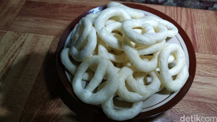 Kriuk Renyah Arak Keling Khas Pacitan yang Bikin Ketagihan