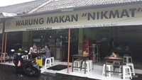 Warung Nikmat tampak dari depan