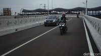 Sedangkan untuk Senin (1/2) dan Selasa (2/2), flyover akan dibuka pada pukul 06.00-21.00 WIB. Rifkianto Nugroho/Detikcom.
