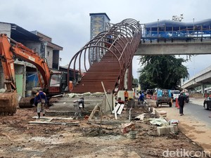 Pemprov DKI Jakarta Targetkan JPO Flyover Tapal Kuda Rampung Awal Maret