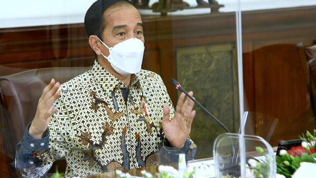 Presiden Joko Widodo dalam rapat terbatas yang digelar di Istana Kepresidenan Bogor. (Biro Pers Sekretariat Presiden/ Rusman)