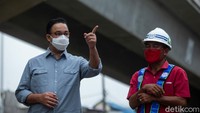 Kedatangan Anies ke flyover tersebut untuk meninjau dan memastikan bahwa  fasilitas keselamatan berfungsi sesuai tujuannya serta tanda-tanda dan rambu lalu-lintas telah dipasang sesuai di posisi yg tepat.