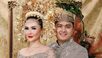 Sarah Gibson dinikahkan oleh kakak kandungnya karena sang Ayah berhalangan. (Foto: dok. Instagram @sarahgibson21) 