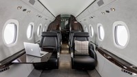 Cessna Citation Latitude memiliki dimensi kabin, dengan panjang 6,63 meter, lebar 1,96 meter, dan tinggi 1,83 meter. Dilengkapi 6 kursi captain seat dan khusus kursi penumpang bagian depan, bisa diputar 360 derajat. Pesawat ini juga sudah dilengkapi toilet di bagian belakang. Foto: Cessna
