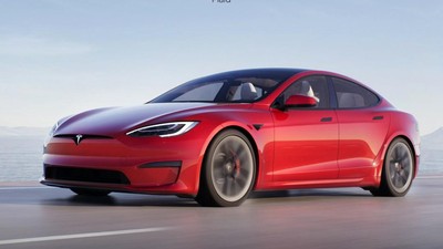 Potret Tesla Model S yang Kian Canggih dengan Setir Pesawat