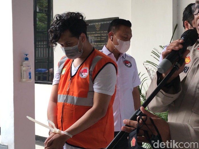 Abdul Kadir ditangkap polisi