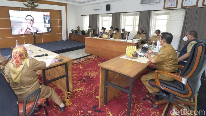 Anas meminta program UKS dilakukan sinergis dengan program pemkab