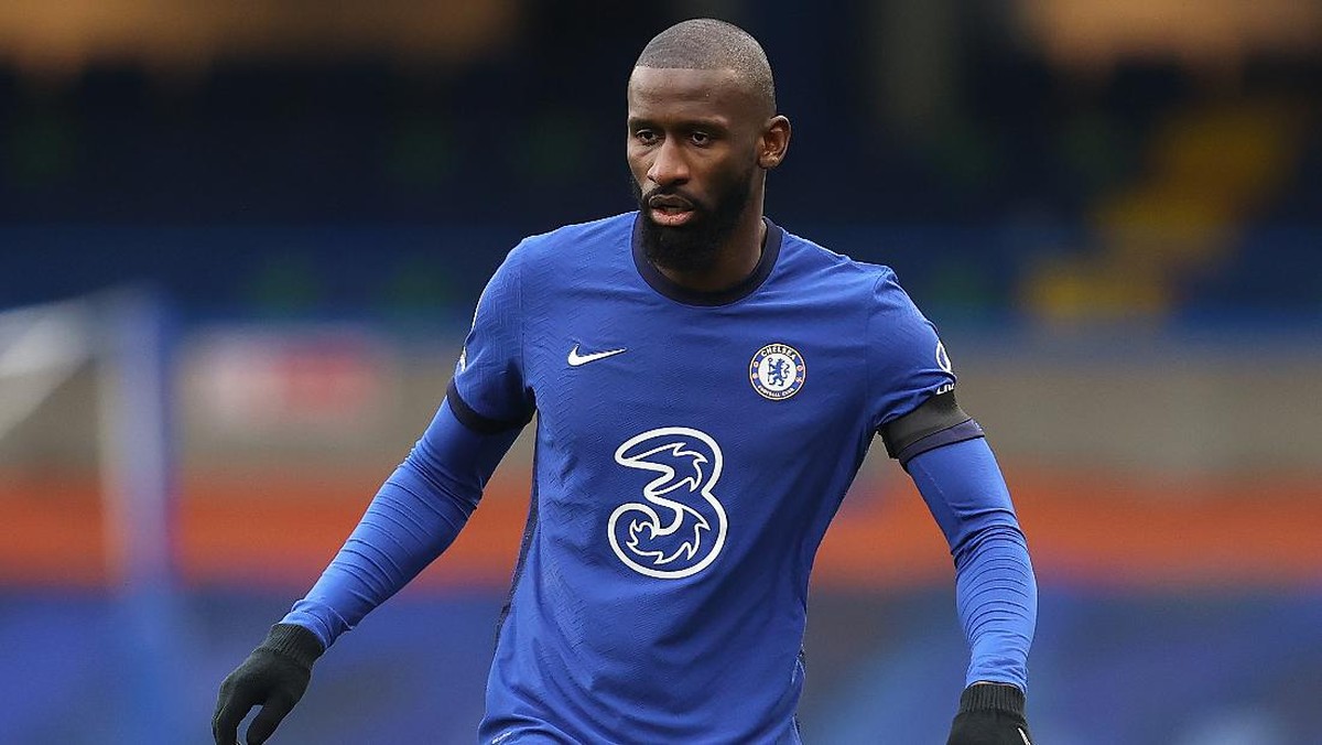Bek Chelsea, Antonio Rudiger, berharap MU kalah dari AS Roma. (Foto: Julian Finney/Getty Images)