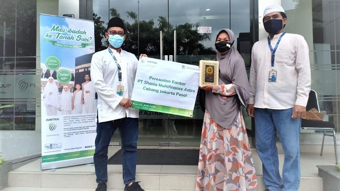 Multifinance Astra meresmikan pembukaan 5 Kantor Cabang PT Sharia Multifinance Astra di Jakarta, Senin (1/2/2021).
