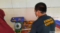 Reza mengatakan pada tahun lalu untuk memenuhi kebutuhan satwa pihaknya mendapatkan bantuan dari BKSDA Yogyakarta sebagai mitra dari WRC Yogya.