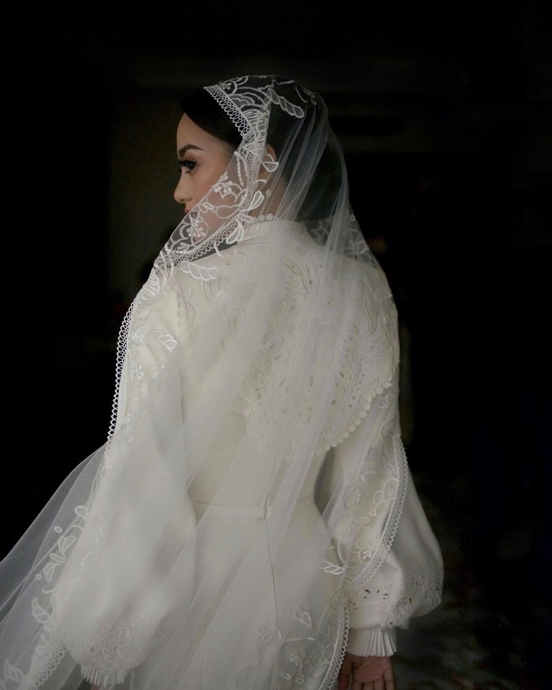 Gaun Pengantin Ririn Ekawati