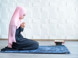 Doa Hari Jumat Pagi untuk Peroleh Keberkahan, Apa Saja yang Dibaca?
