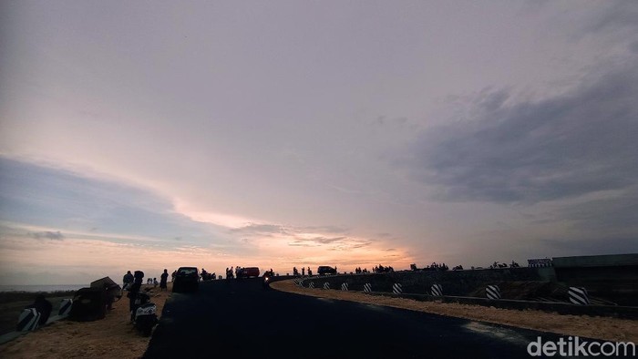 Jembatan Karangtirta Spot Sunset Hits di Pangandaran