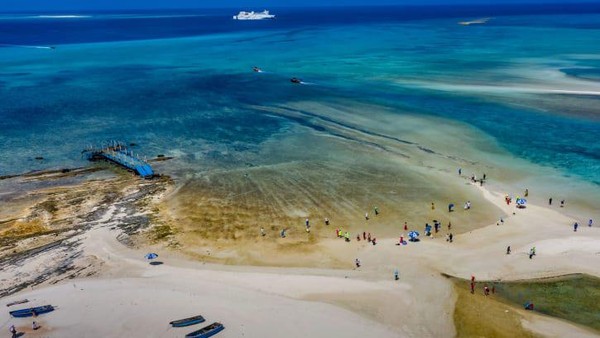 China Punya Pelayaran Wisata ke Pulau Sengketa