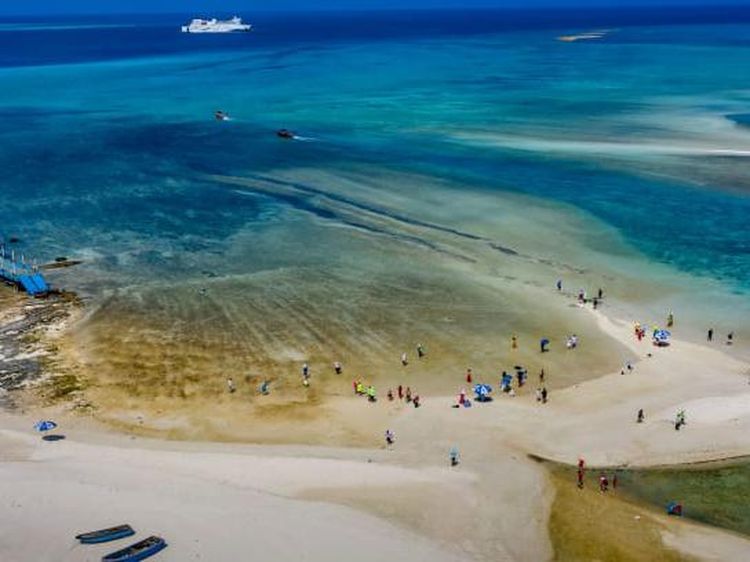 China Punya Pelayaran Wisata ke Pulau Sengketa