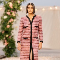 Fashion show koleksi terbaru Chanel Couture Spring/Summer 2021 yang mengusung tema pesta pernikahan digelar di Grand Palais, Paris, Prancis. Foto: dok. Chanel.