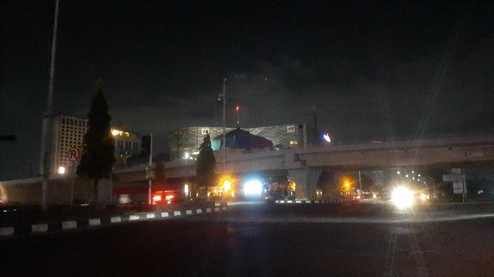 Kondisi lampu jalan utama Kota Pekanbaru yang padam