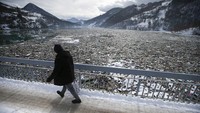 Hal itu yang menjadi hambatan Bosnia, Montenegro dan Serbia bergabung dengan Uni Eropa yang mensyaratkan pengelolaan dan pengolahan sampah yang baik dan benar.  AP Photo/Darko Vojinovic  