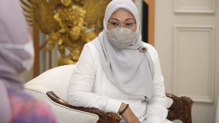 Menaker Ida Fauziyah