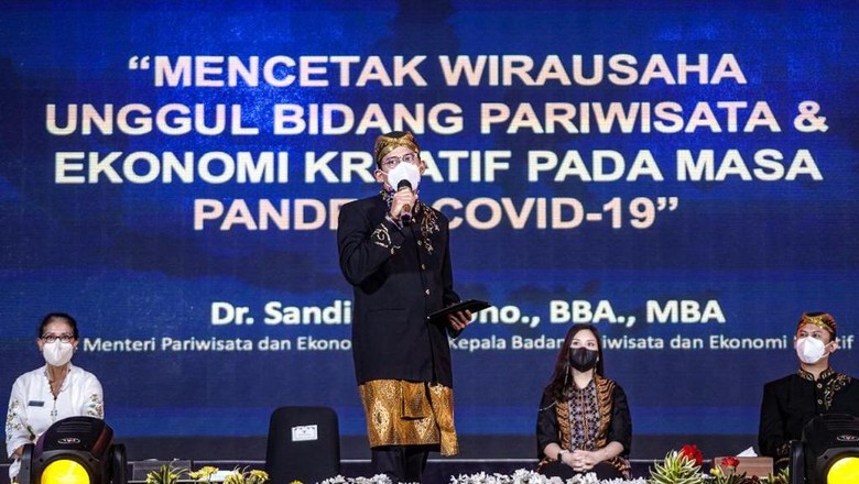 Menparekraf Sandiaga Uno Menparekraf Sandiaga Uno