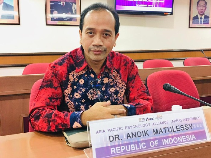 Pakar psikologi politik Untag Surabaya Andik Matulessy