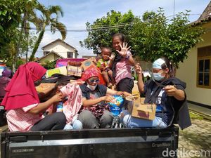 Ratusan Pengungsi Gunung Merapi di Magelang Pulang