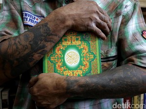 Bagaimana Cara Pondok Tasawuf Underground Merangkul Anak Punk?