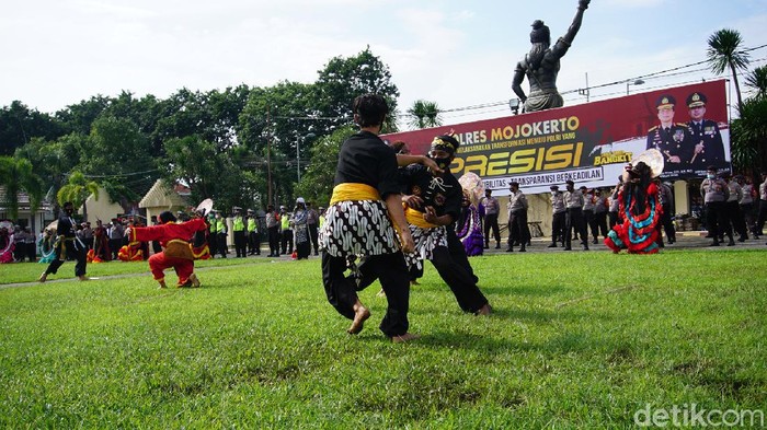polres mojokerto