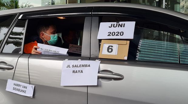 Rekonstruksi kasus bansos Corona