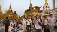 Salah satu strateginya adalah membebaskan visa. Negara-negara yang bebas visa adalah beberapa negara Asia Tenggara, jepang, Korea Selatan, Hong Kong, Makau. Sementara untuk India, China daratan, Australia, Austria, Republik Ceko, Jerman, Hongaria, Italia Luksemburg, Selandia Baru, Rusia, Spanyol dan Swiss menggunakan Visa on Arrival. Getty Images/Paula Bronstein  