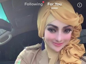 Viral PNS Berhijab ke Kantor Pakai Makeup bak Barbie, Dikritik Netizen