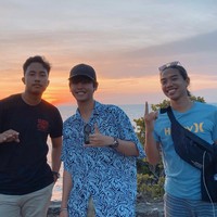 Tinggal jauh dari rumah, Toma Nakamura mengungkap ia sering menelpon keluarganya yang menetap di Bali sebelum tidur. Foto: Twitter