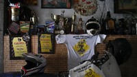 Namun kini pandemi virus Corona membuatnya tidak bisa melakukan tur jauh dari rumahnya di ibu kota Venezuela.