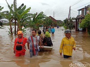 Banjir di Kudus Meluas, Ratusan Warga Mengungsi