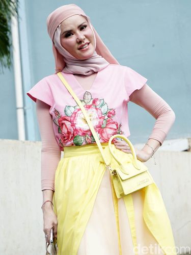 Angel Lelga saat ditemui di kawasan studio Trans TV.