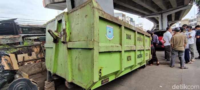 Arm roll untuk flyover Ciputat. (Taufieq Renaldi Arfiansyah/detikcom)