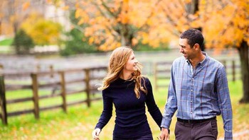 Nassar juga berasal dari keluarga kaya, orang tuanya yang berasal dari Mesir dan memiliki firma arsitektur dan desain di Kuwait. Pada tahun 2009, mereka pindah ke Amerika Serikat dan menurut The Daily Biography, kekayaan bersih Nassar berkisar antara USD 20 juta hingga USD 100 juta (setara Rp 1,4 triliun), meskipun jumlah pastinya tidak diketahui. Foto: Instagram/jenniferkgates