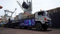 Untuk Malaysia Krakatau Steel mengekspor HRC, HRP, dan HRPO. Di Australia Krakatau Steel mengekspor HRP, sedangkan HRC diekspor untuk Italia dan Spanyol. Mayoritas produk Krakatau Steel ini digunakan untuk segmen General Structure dan Pipe & Tube di negara tujuannya. Pool/PT Krakatau Steel.